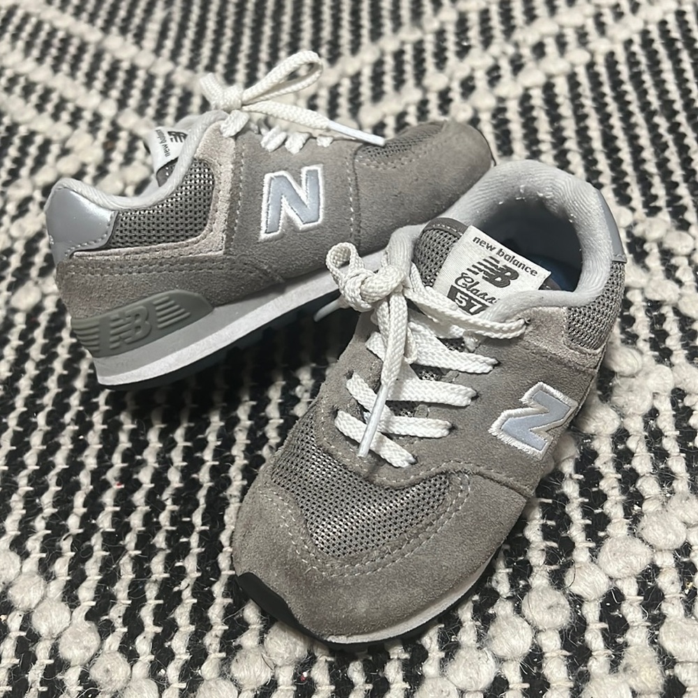 New Balance 574 Core Classic Sneakers Shoes Grey White Toddler size 7